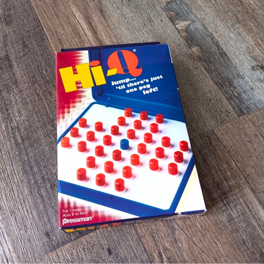 Vintage Hi-Q Pressman Travel Game Strategy 100% Complete in Box 2231 Hasbro 1998